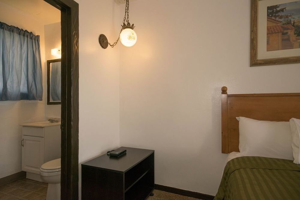 Scandia Motel คาร์ลสบัด ภายนอก รูปภาพ