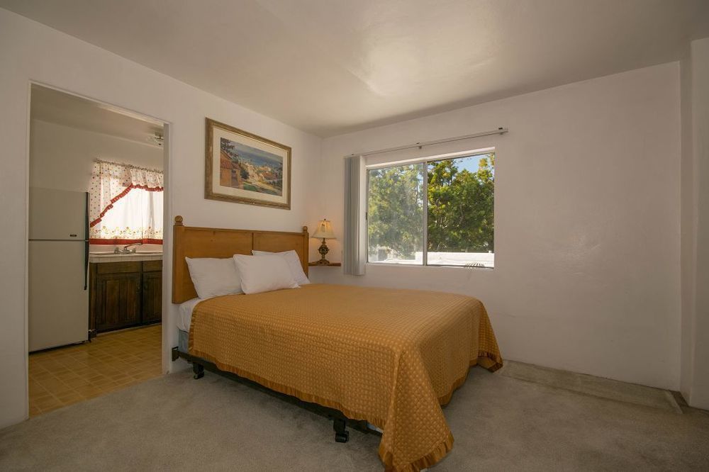 Scandia Motel คาร์ลสบัด ภายนอก รูปภาพ